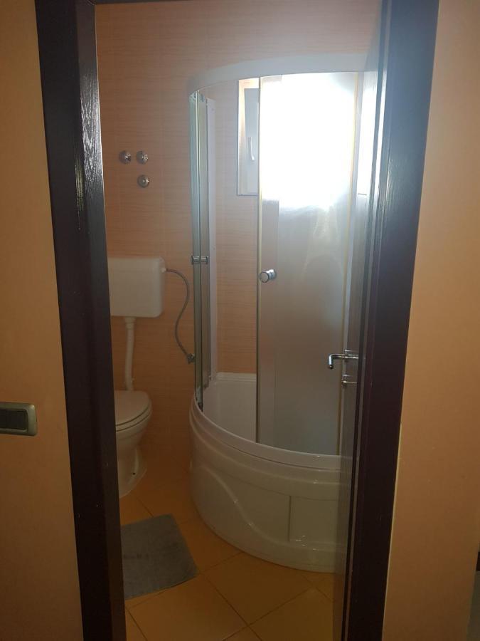 Vilaelenamarko Budva Exteriör bild